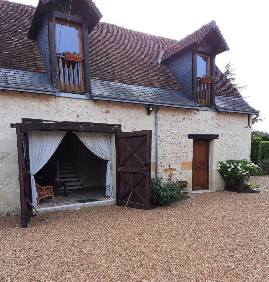 La Maison Genevier - Chambre La Family Montreuil-en-Touraine Exterior photo